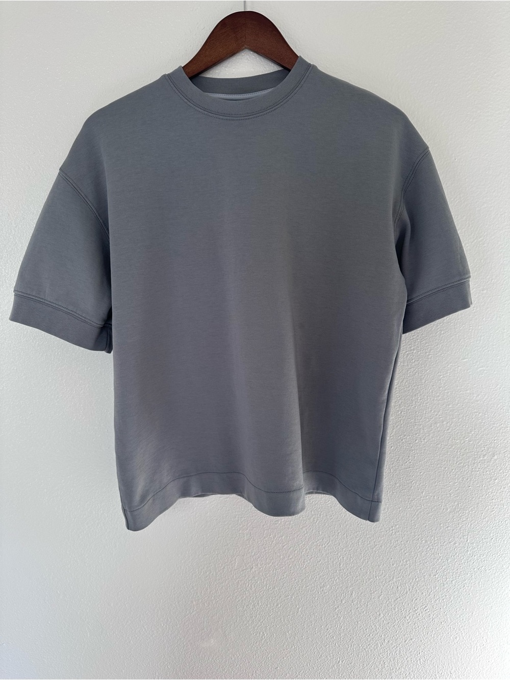 Men's Short-Sleeve Crew Tee in Gray